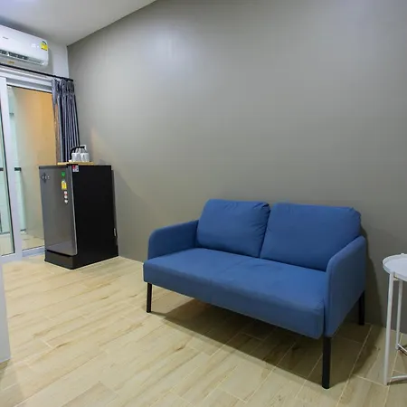 Zayn Express & Suites Bangkok Exterior photo