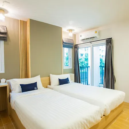 Zayn Express & Suites Bangkok Exterior photo
